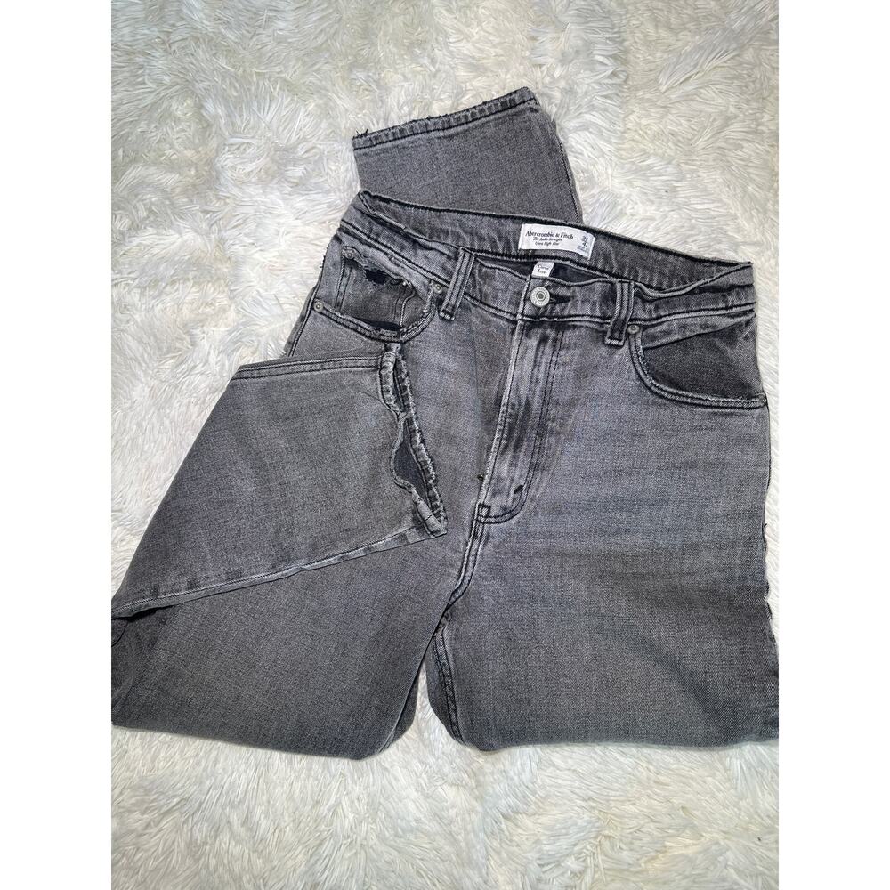 A&F Utlra High Rise Stright Ankle Curve Love Jean